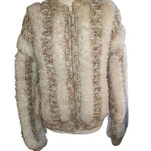 le‎ sweater Handknit cream and tan jacket size medium